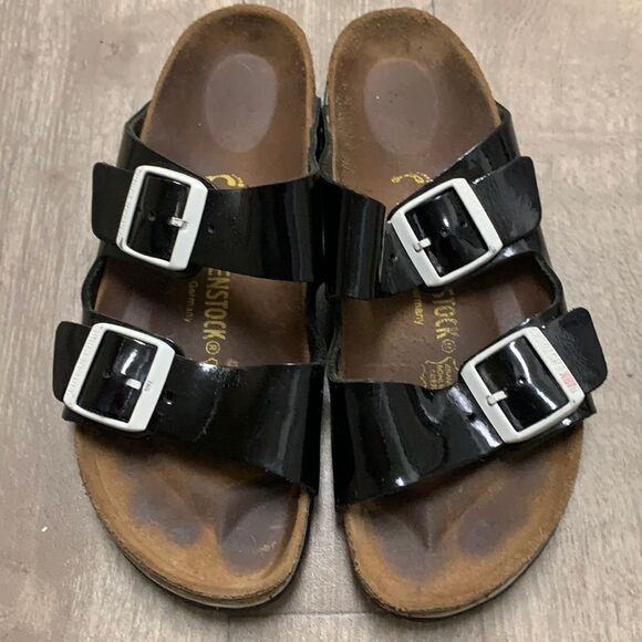 Birkenstock Shoes - Womens Birkenstock Arizona‎ Patent Leather Strap Sandals